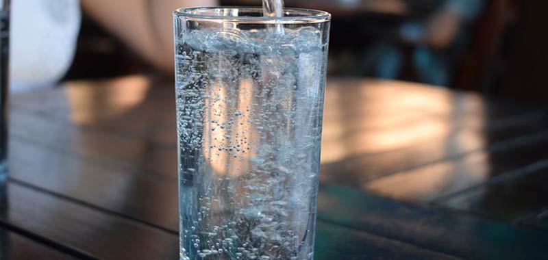 Quanta e quale acqua bisogna bere