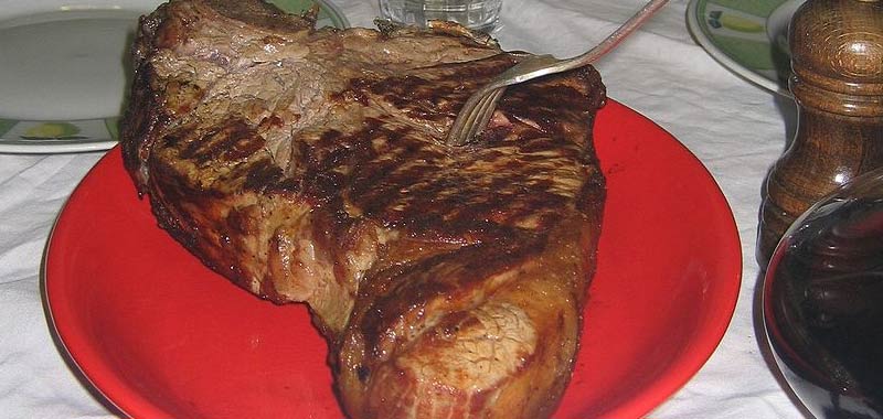 Fiorentina, ecco come cuocere alla perfezione questa bistecca