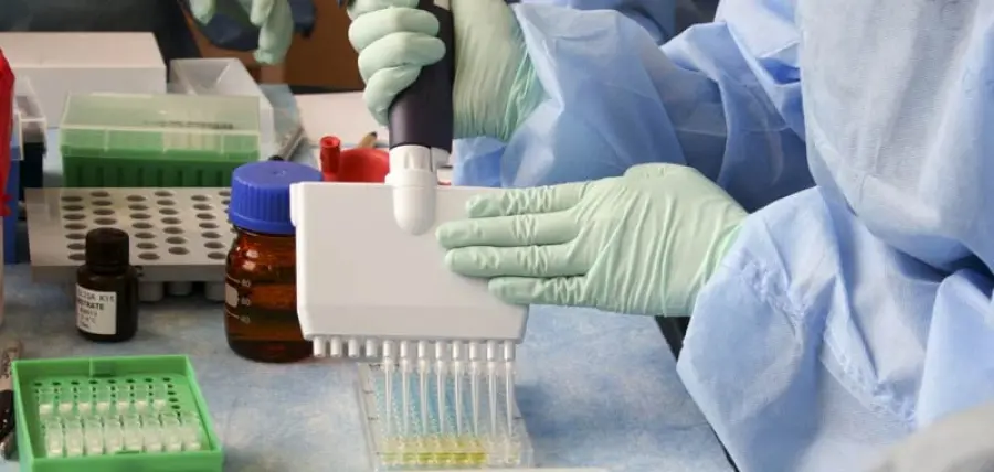 L’Agenzia UE approva il primo farmaco anti Covid 19