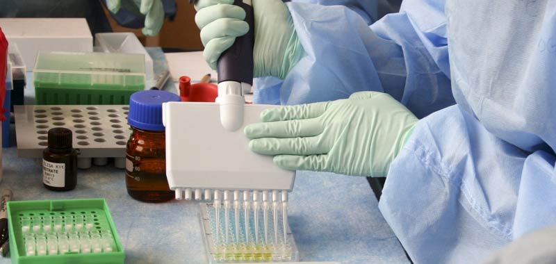 L’Agenzia UE approva il primo farmaco anti Covid 19