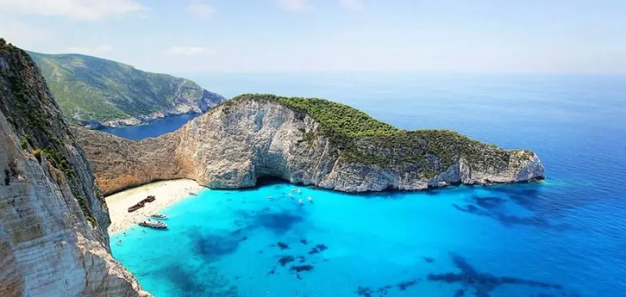 Turismo, da lunedì si potrà viaggiare verso la Grecia