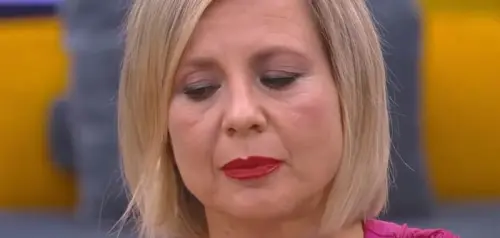 Grande Fratello Vip, infortunio per Antonella Elia