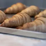 Cornetti, ecco come farli con la pasta sfoglia già pronta