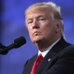 Trump non ha paura del Coronavirus ma isola l’Europa