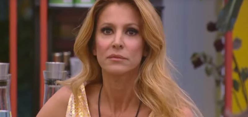 Adriana Volpe sbotta contro gli autori del Grande Fratello Vip