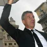 Una banana di Cattelan costa 120 mila euro