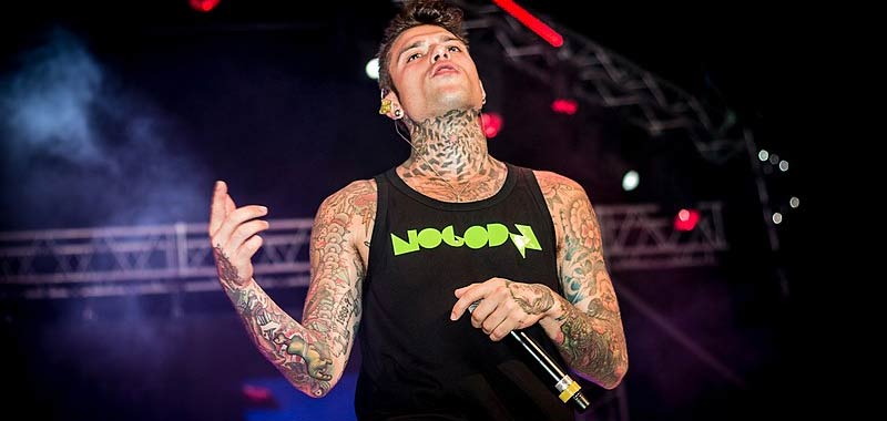 Fedez si scusa con Tiziano Ferro per una vecchia canzone