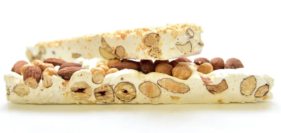 Torrone, ecco qual è la sua storia