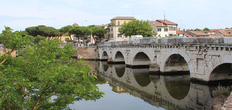 Criminalità, le città più a rischio sono Milano e Rimini