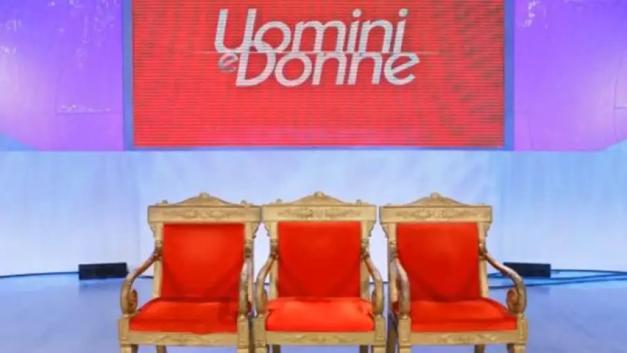 Uomini e Donne, crescono le indiscrezioni sul nuovo tronista