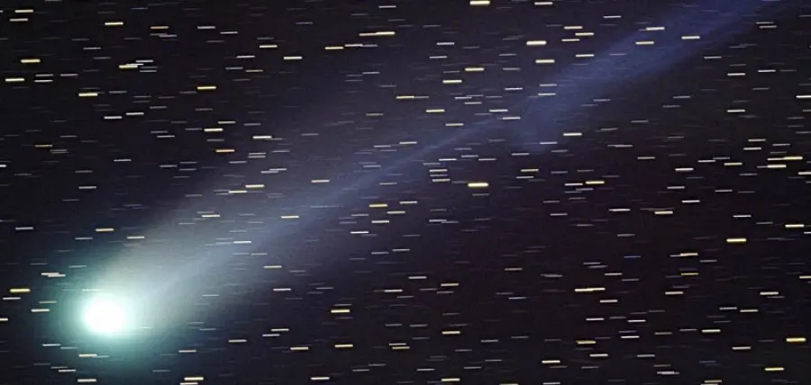 La cometa di Natale Wirtanen è davvero luminosa come la Luna?