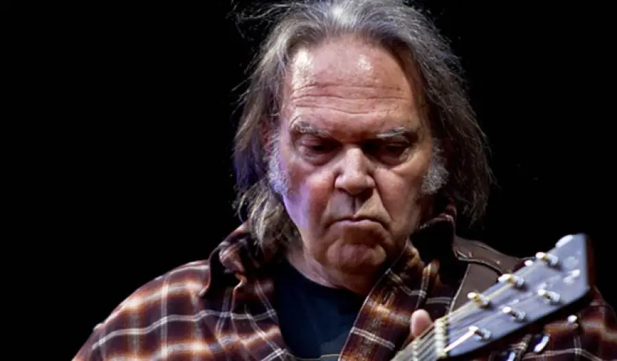 Neil Young e Daryl Hannah, matrimonio confermato