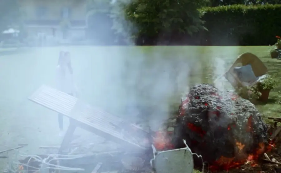 Spot Motta: bufera sulla mamma colpita dall’asteroide