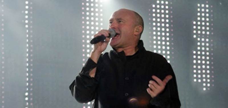 Phil Collins manda lo sfratto alla sua ex moglie