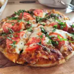 Pizzerie storiche di Napoli: quali sono e cosa le distingue