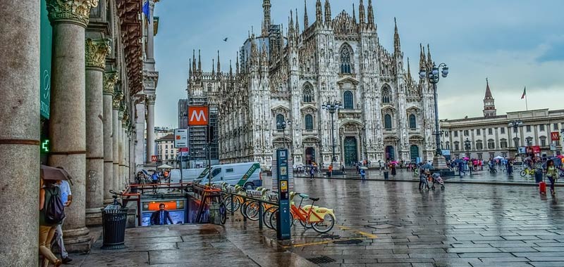 Milano-si-mobilita-in-massa-contro-il-razzismo