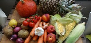 Mangiare frutta e verdura fa bene anche umore dice uno studio