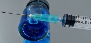 Esperti avvisano su eventuali effetti collaterali di un vaccino