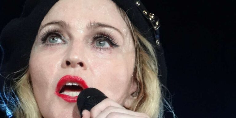 Madonna Il suo primo tatuaggio a 62 anni